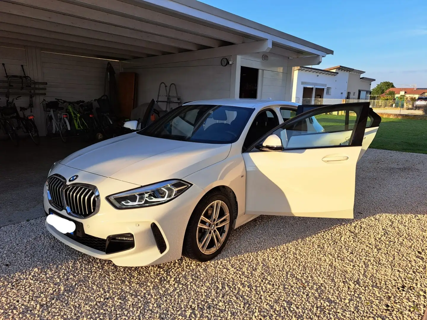 BMW 118 M Sport Weiß - 2