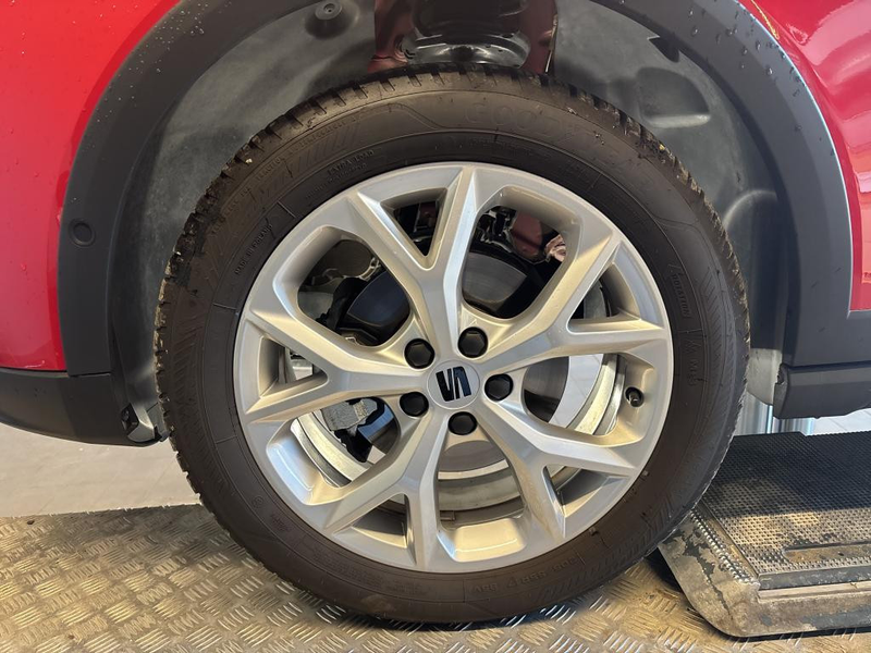SEAT Arona 1.0 TSI FR PDC KAMERA NAVI FACEL. LED — photo 2