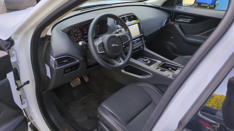 Jaguar F-Pace F-Pace 2.0 D AWD R-Sport (EU6.2) — photo 7