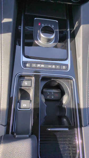 Jaguar F-Pace F-Pace 2.0 D AWD R-Sport (EU6.2) — photo 13