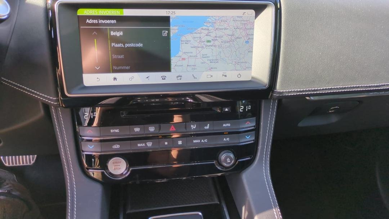 Jaguar F-Pace F-Pace 2.0 D AWD R-Sport (EU6.2) — photo 12