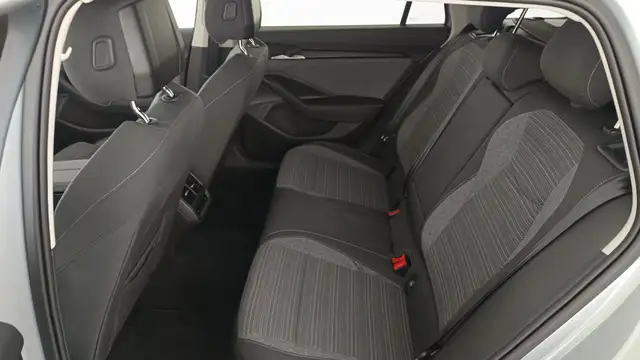 Skoda Superb view 13