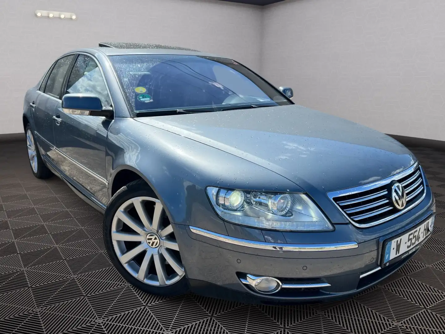Volkswagen Phaeton V6 TDI 4Motion Szary - 2