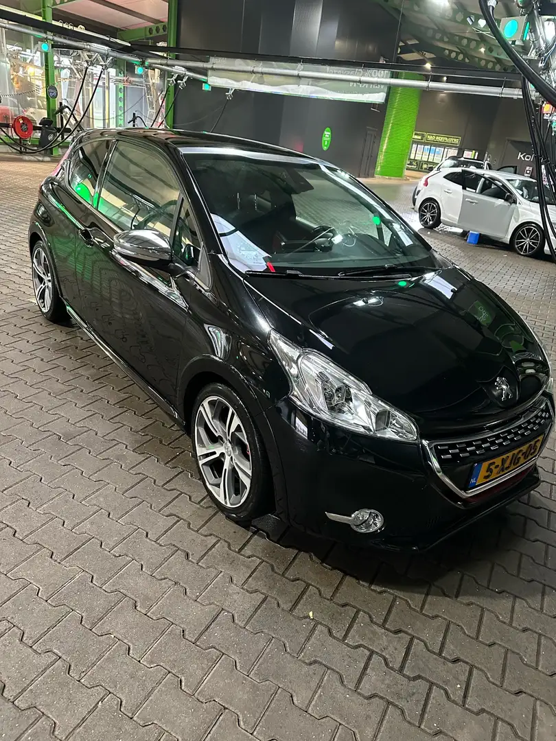 Peugeot 208 1.6 THP GTi Zwart - 1