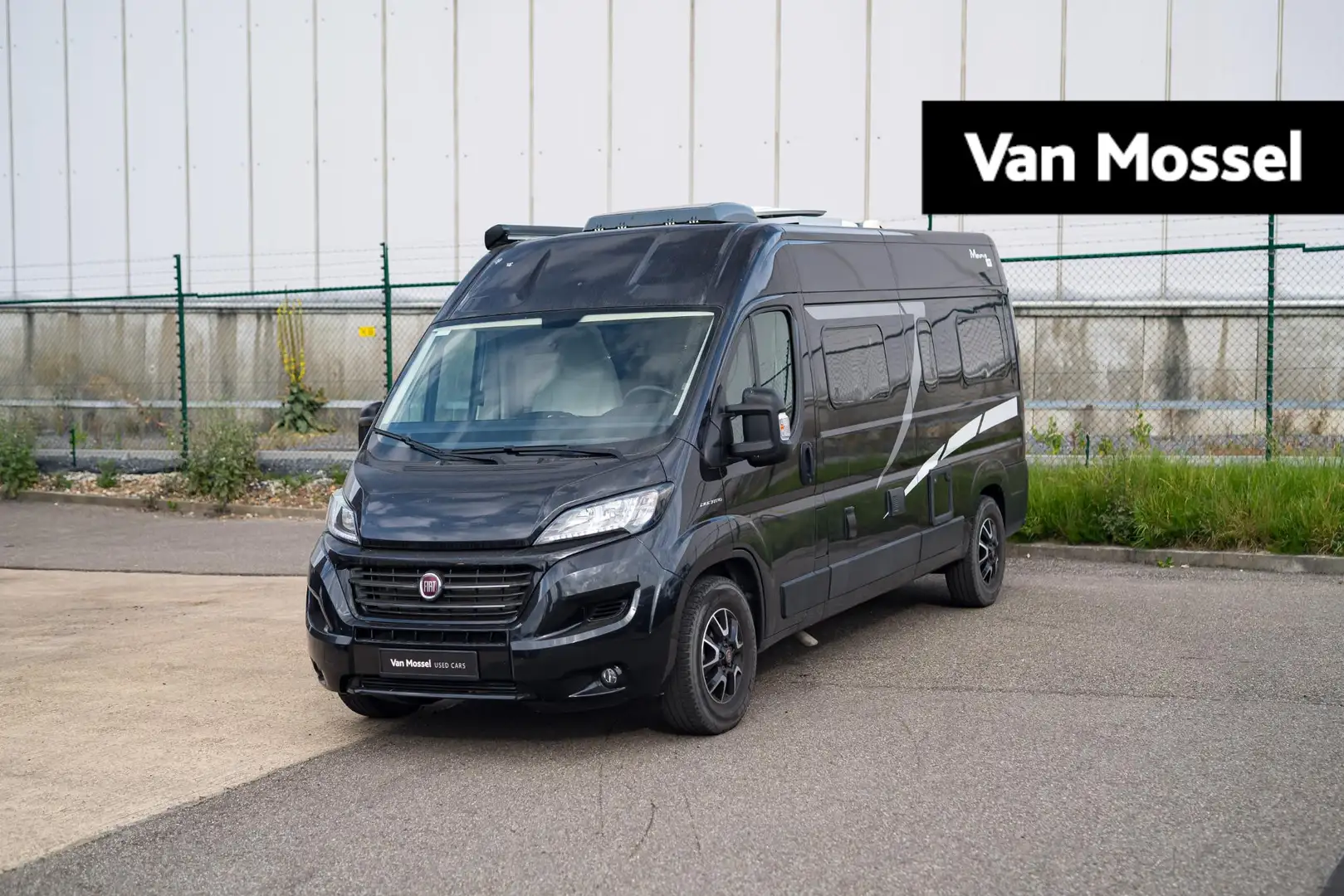 Fiat Ducato MC Louis Menfys Mobilhome Trekhaak | Camera Zwart - 1