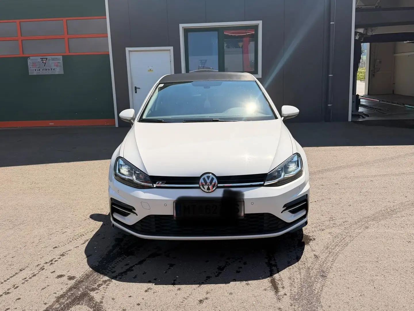 Volkswagen Golf Golf Highline 1,6 TDI SCR DSG Highline Weiß - 2