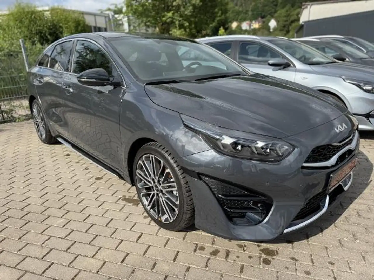 Kia ProCeed / pro_cee'd Proceed 1.5 T-GDI GT Line 18" JBL Sound Grau - 2