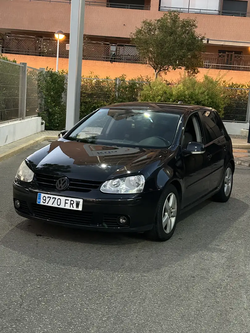 Volkswagen Golf 1.6 Trendline Negro - 2