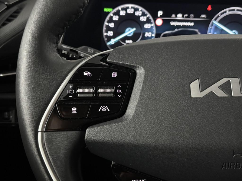 Kia e-Niro EV Plus Advanced 64.8 kWh — photo 32