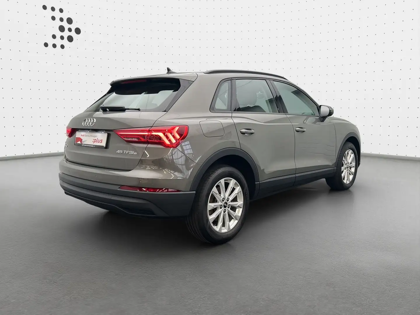 Audi Q3 45 TFSIe S tro*LED*Navi+*360°Kamera*APS*KAM*K Grau - 2