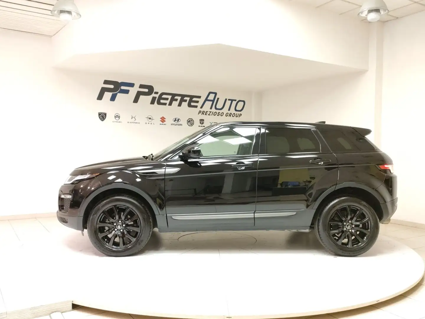 Land Rover Range Rover Evoque - Range Rover Evoque 2.0 eD4 5p. SE Noir - 2