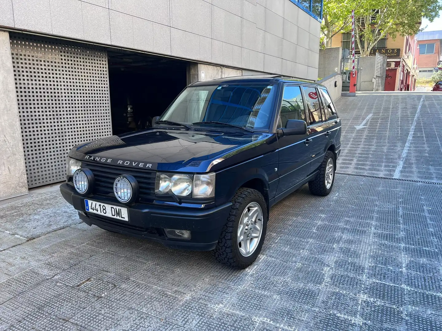 Land Rover Range Rover 4.6 HSE Aut. Blauw - 1