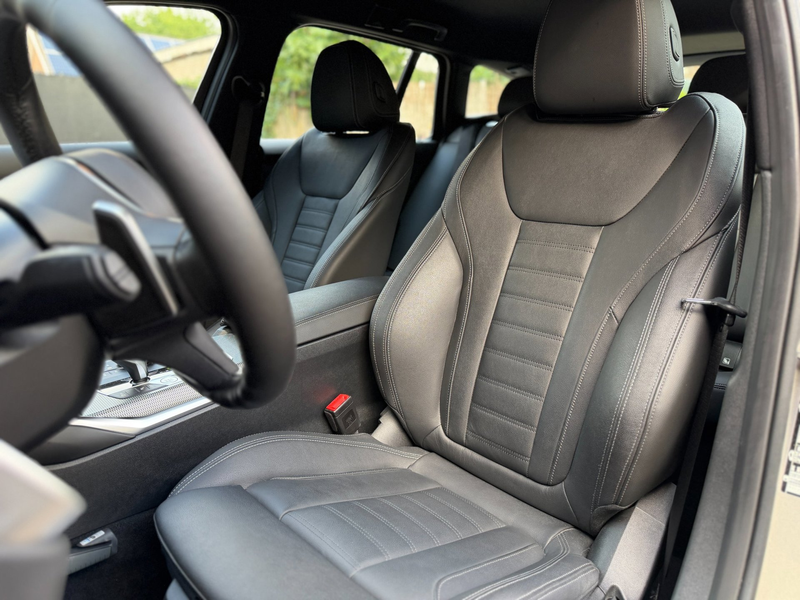 BMW 330 3-serie Touring 330i Business Edition Plus | Camer — photo 26