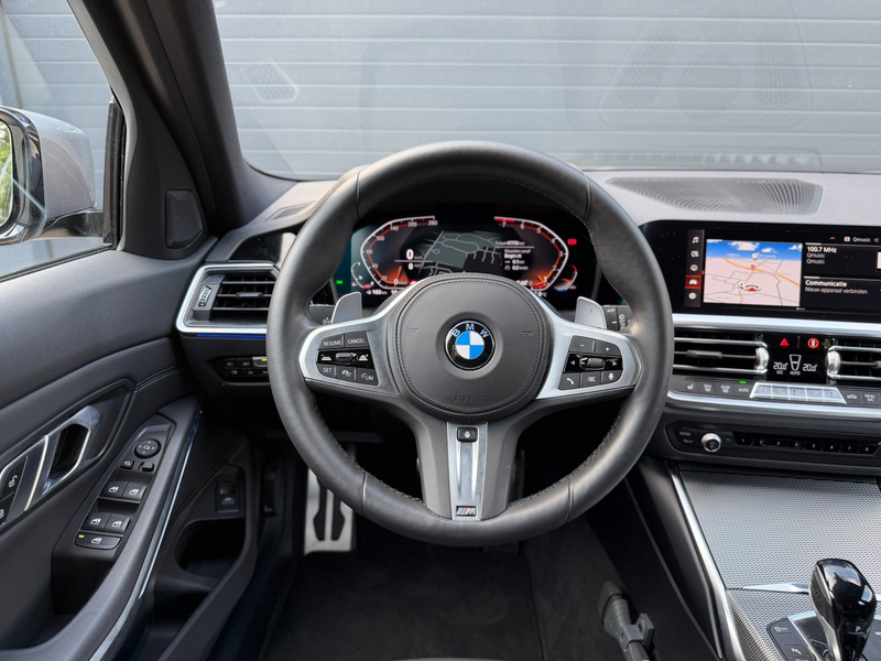 BMW 330 3-serie Touring 330i Business Edition Plus | Camer — photo 44