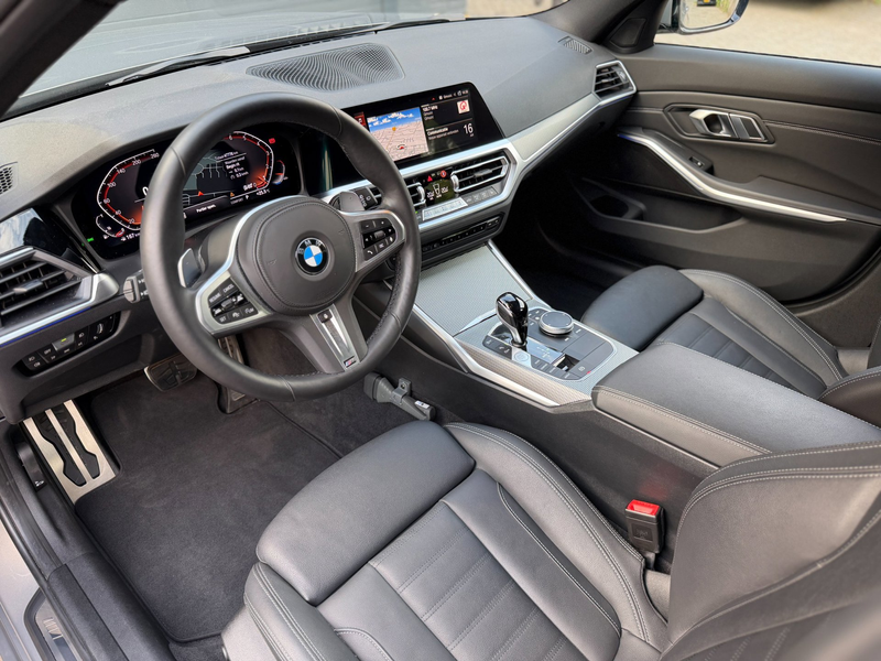 BMW 330 3-serie Touring 330i Business Edition Plus | Camer — photo 23