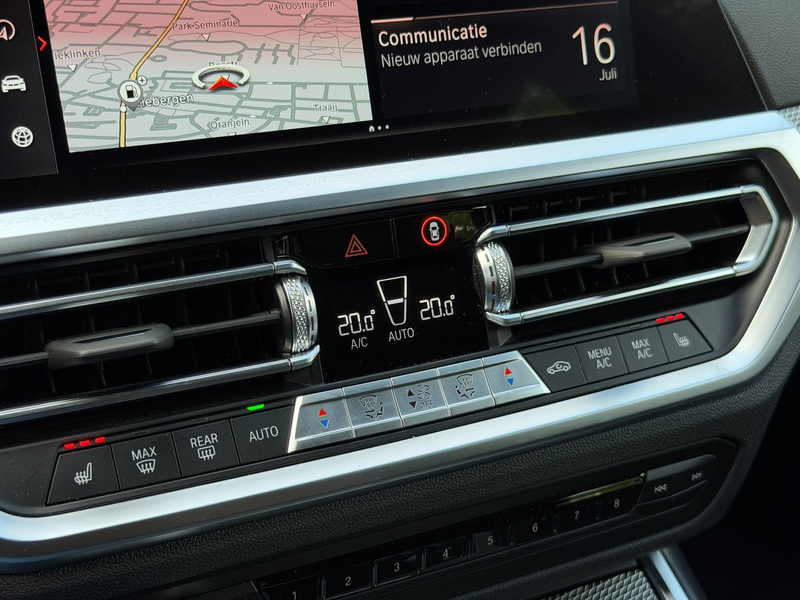 BMW 330 3-serie Touring 330i Business Edition Plus | Camer — photo 34