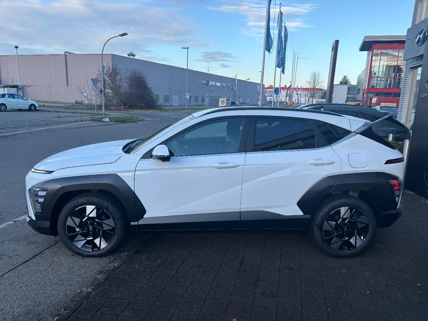 Hyundai KONA HEV 1.6 GDI  DCT 2WD PRIME Navi Wit - 2