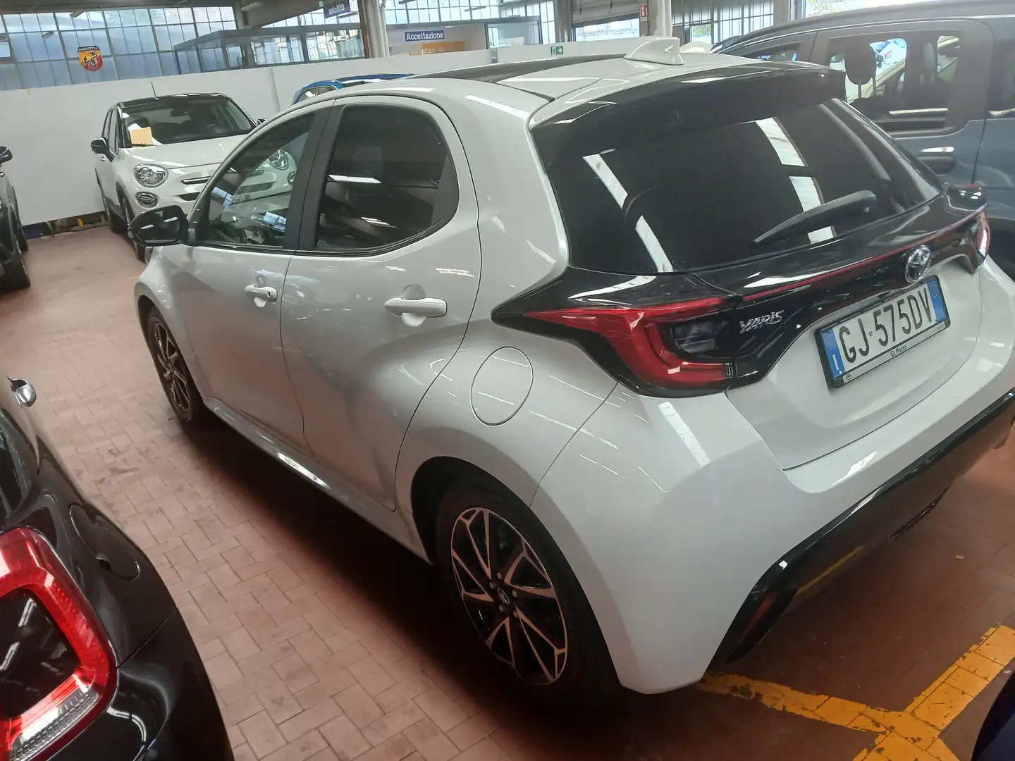 Toyota Yaris Yaris IV 2020 1.5h Style Blanc - 2