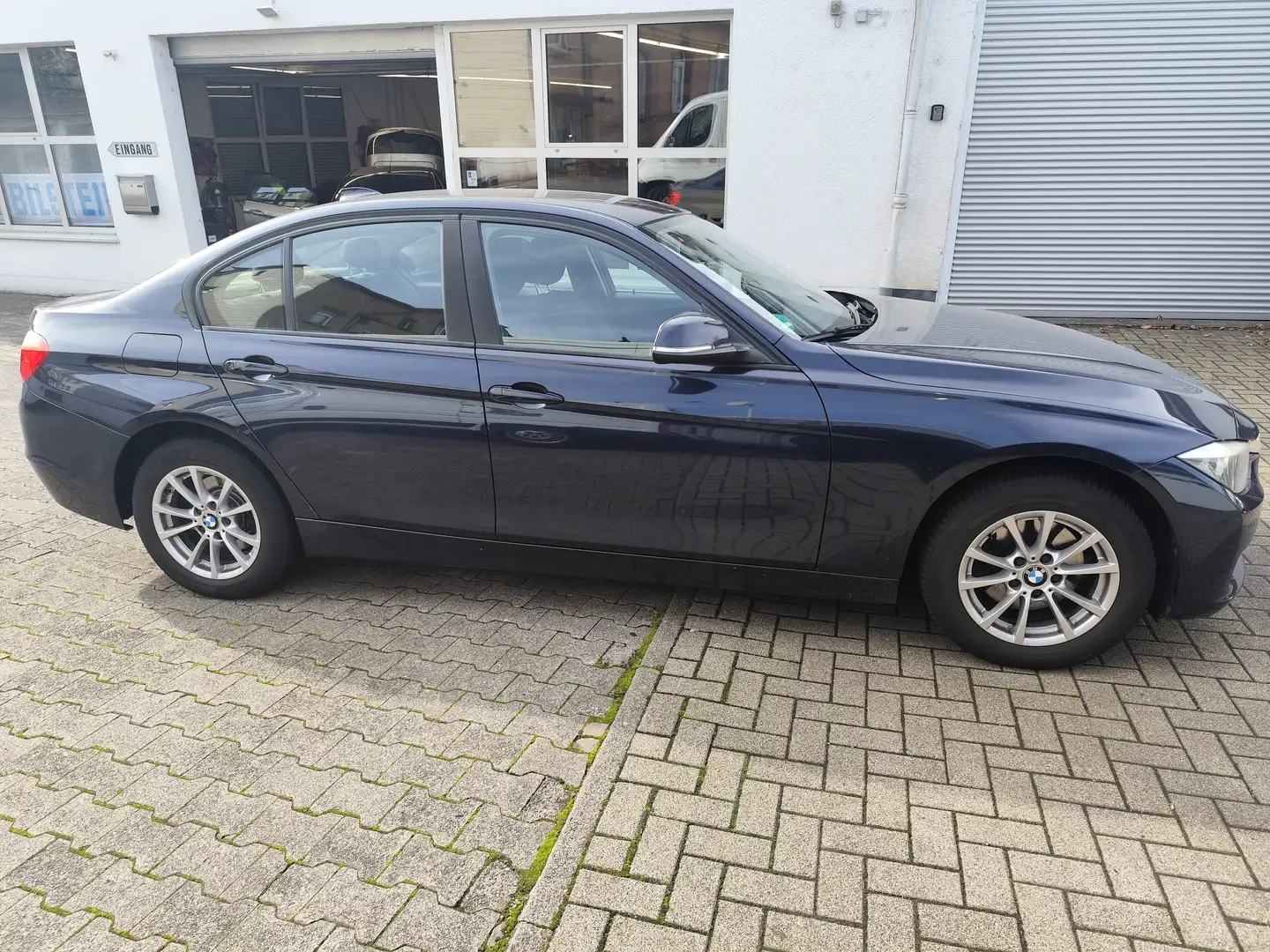 BMW 320 Diesel Klima Navigation Alufelgen USB  TÜV neu Azul - 2