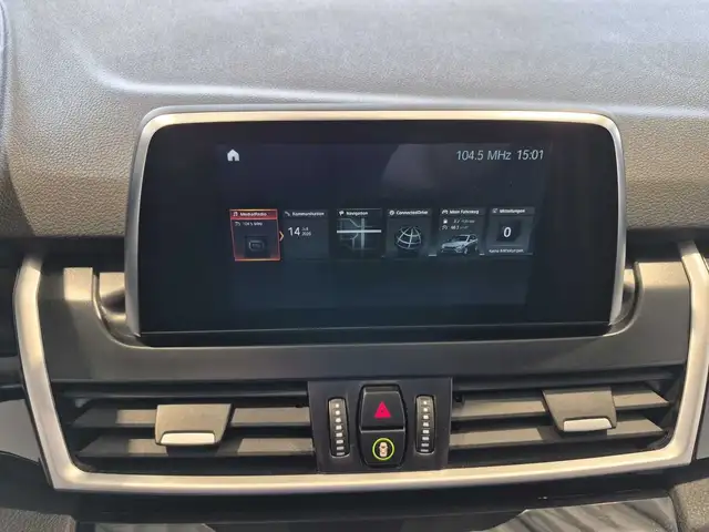 BMW 2 Series view 11