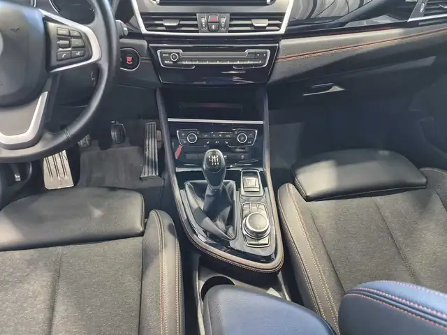 BMW 2 Series view 12