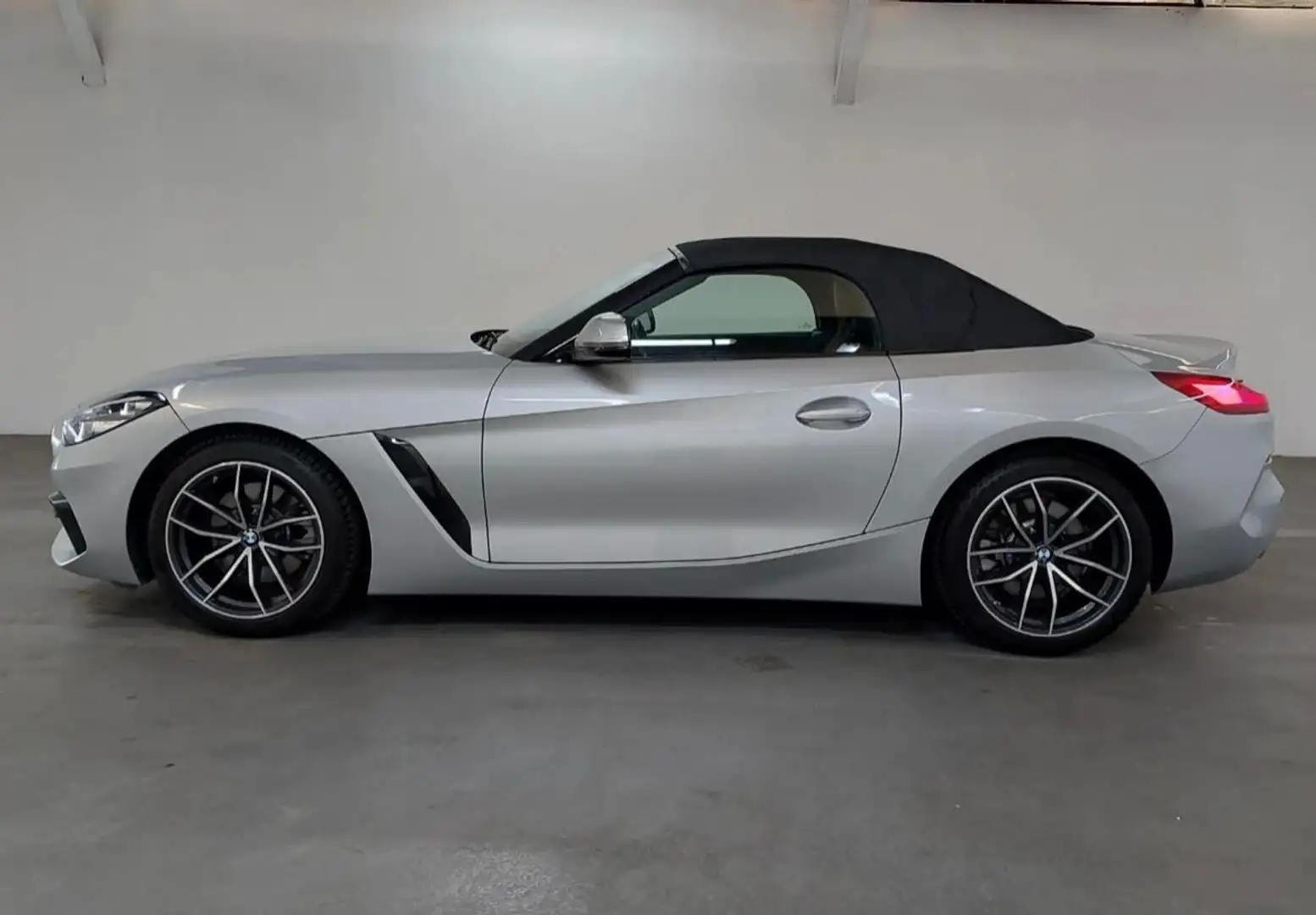 BMW Z4 Roadster 20i SportLine Exclusive Leder Navi Plateado - 2