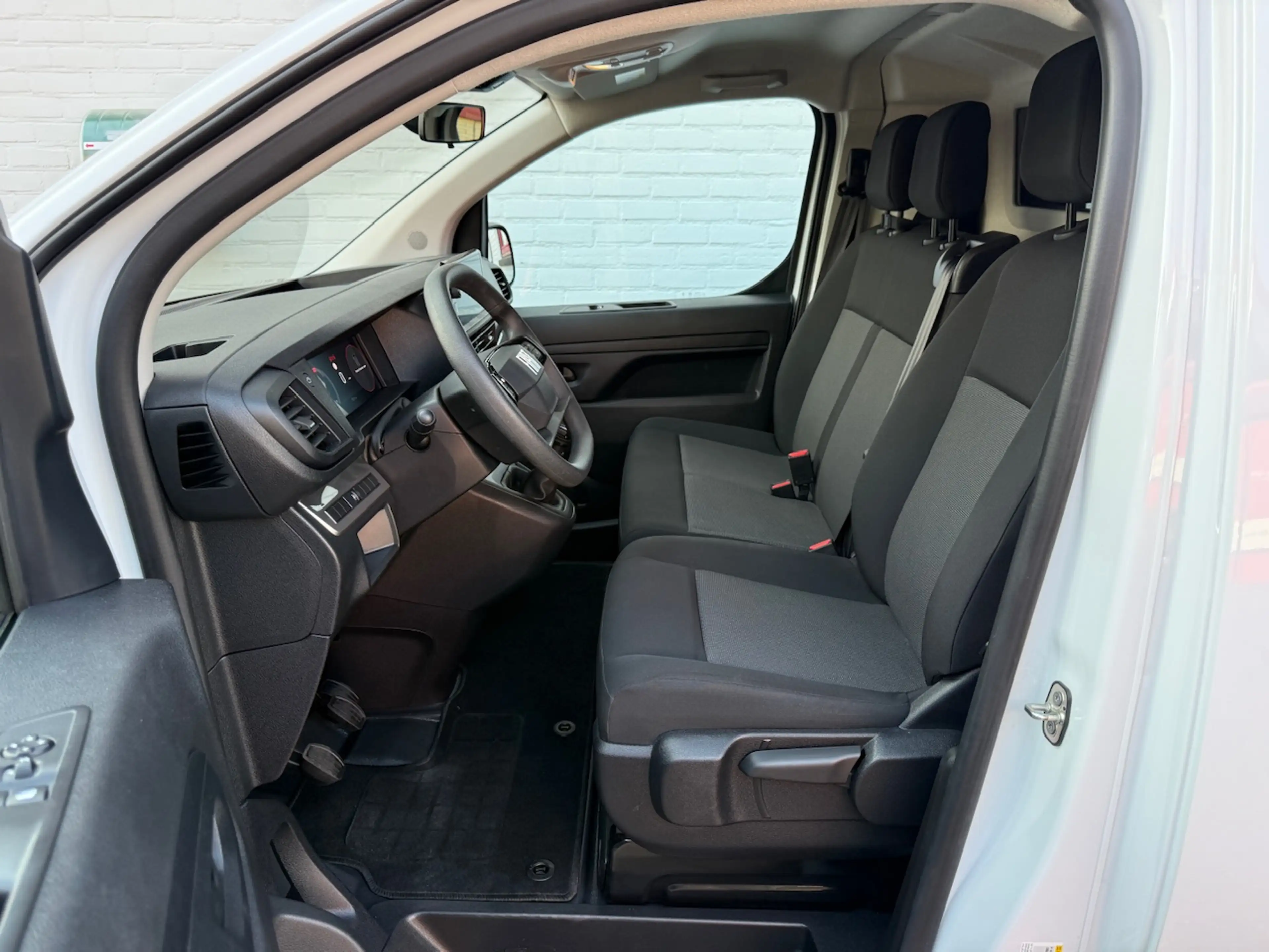 Fiat Scudo GB 1.5 Diesel 120pk L2/ Trekhaak/ 3 Zitplaatsen/ C — photo 14
