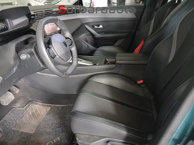 Peugeot 308 view 12