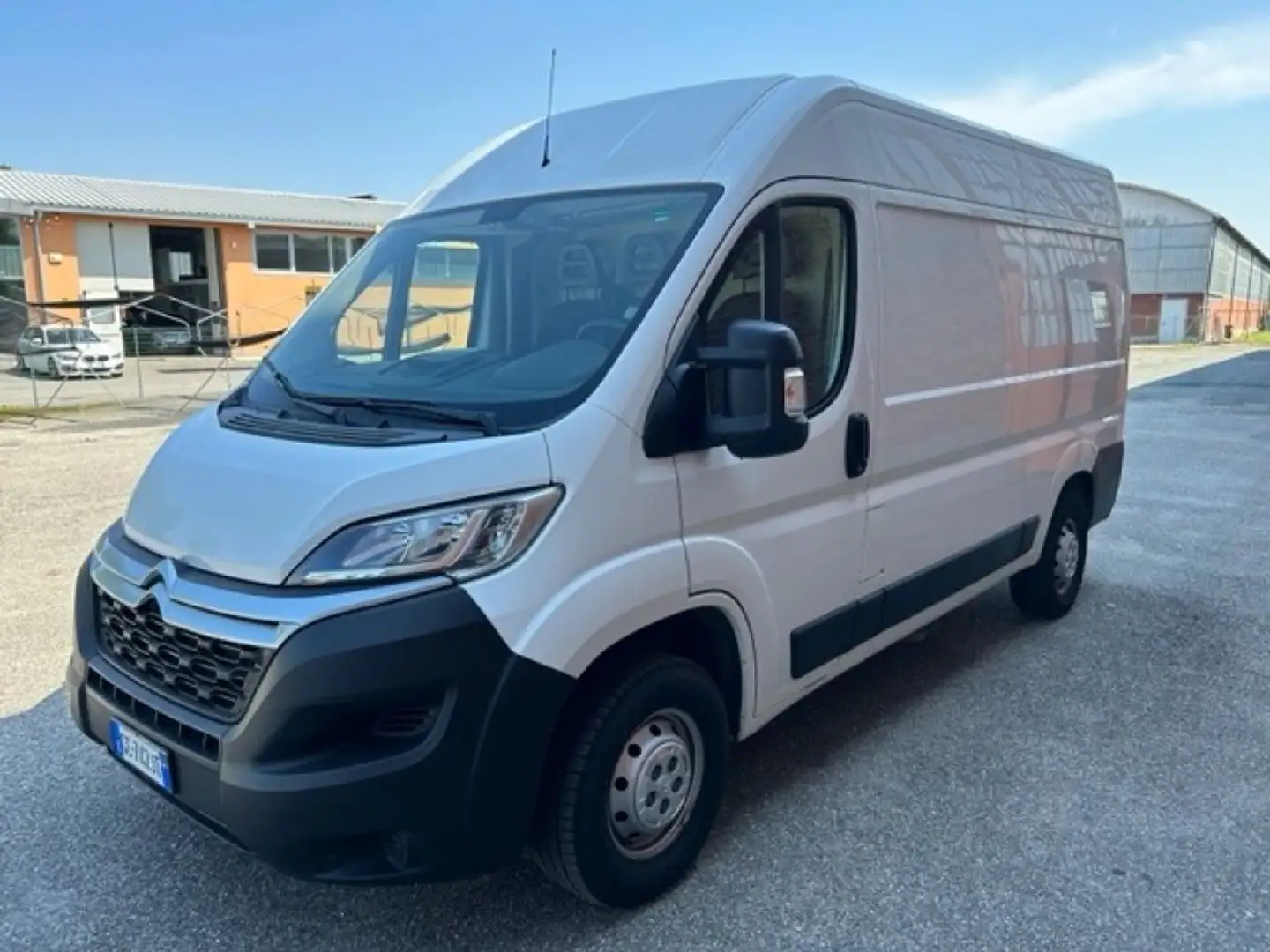 Citroen Jumper 33 BlueHDi 120 CV  L2H2 Weiß - 1
