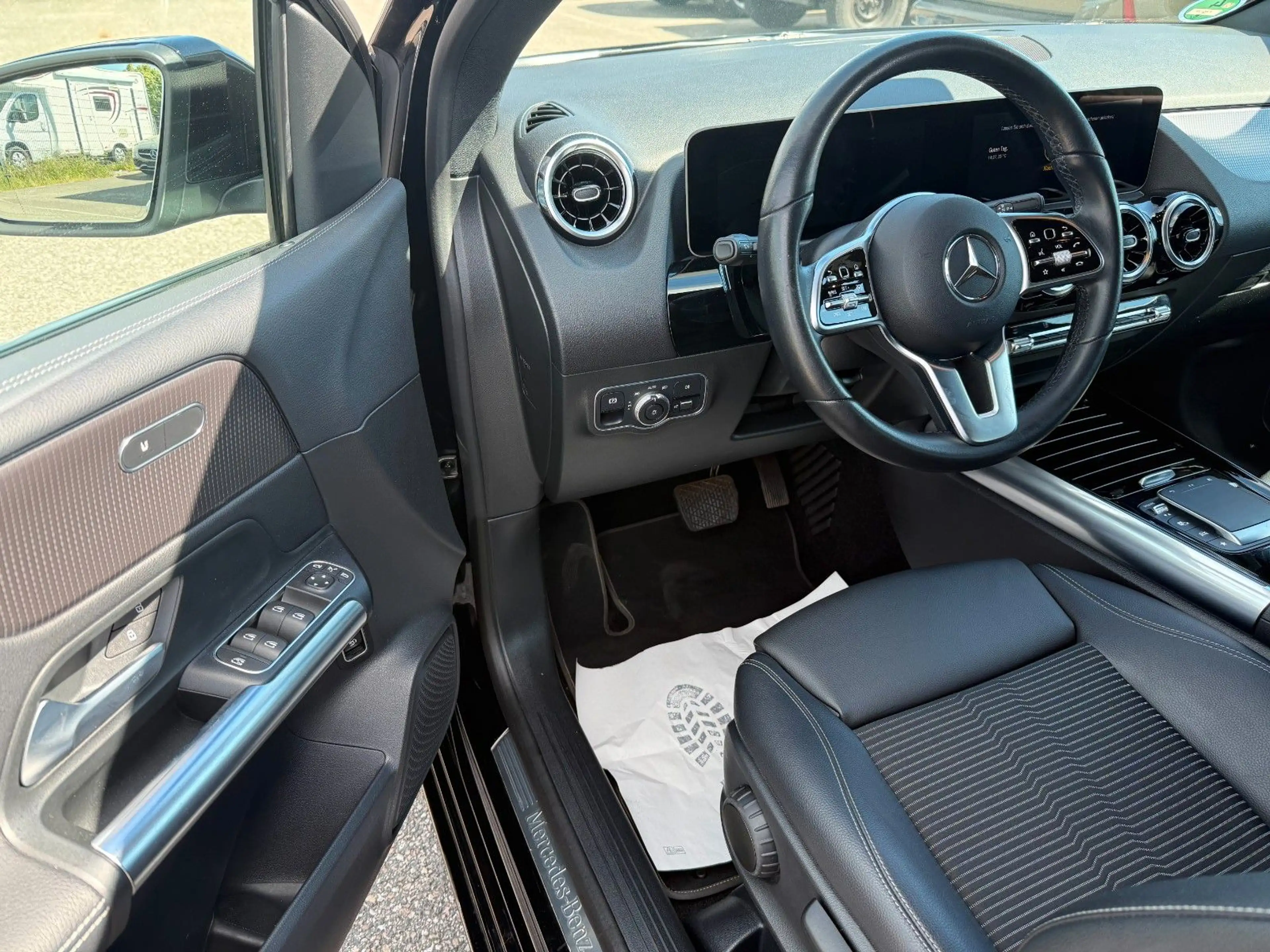 Mercedes-Benz B 250 Aut./NAVI/KAMERA/LED/LEDER — photo 8