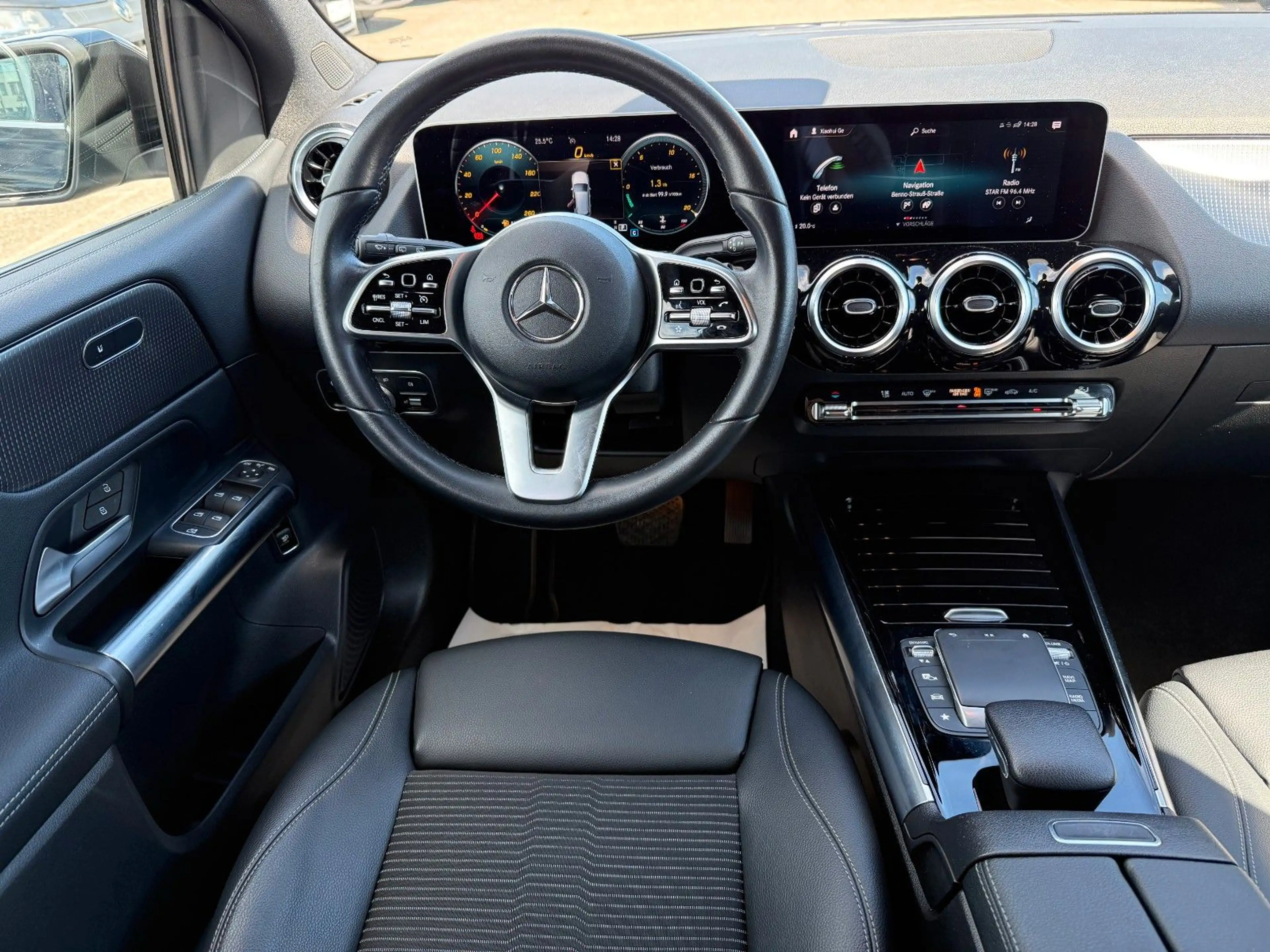 Mercedes-Benz B 250 Aut./NAVI/KAMERA/LED/LEDER — photo 7