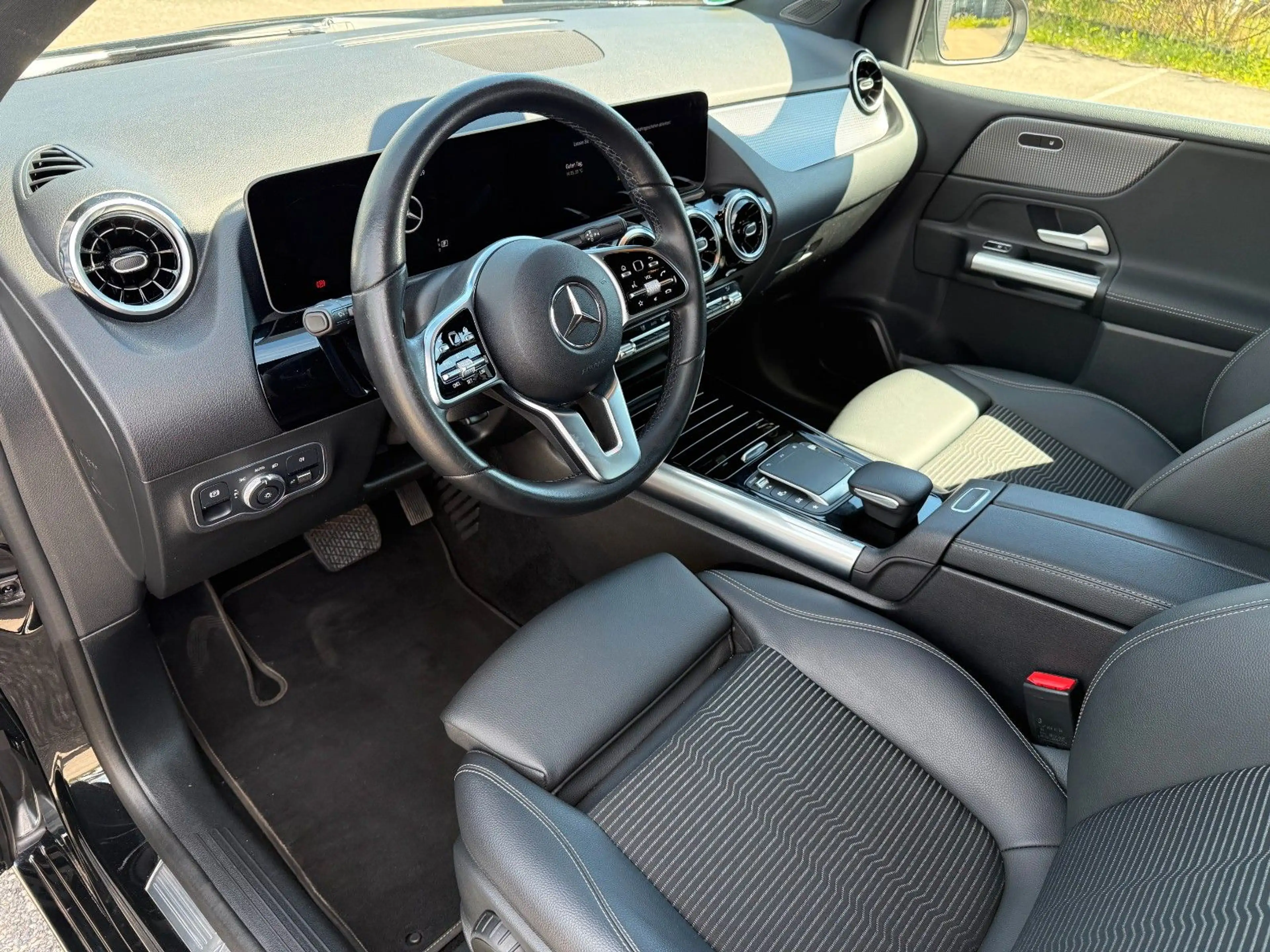 Mercedes-Benz B 250 Aut./NAVI/KAMERA/LED/LEDER — photo 10
