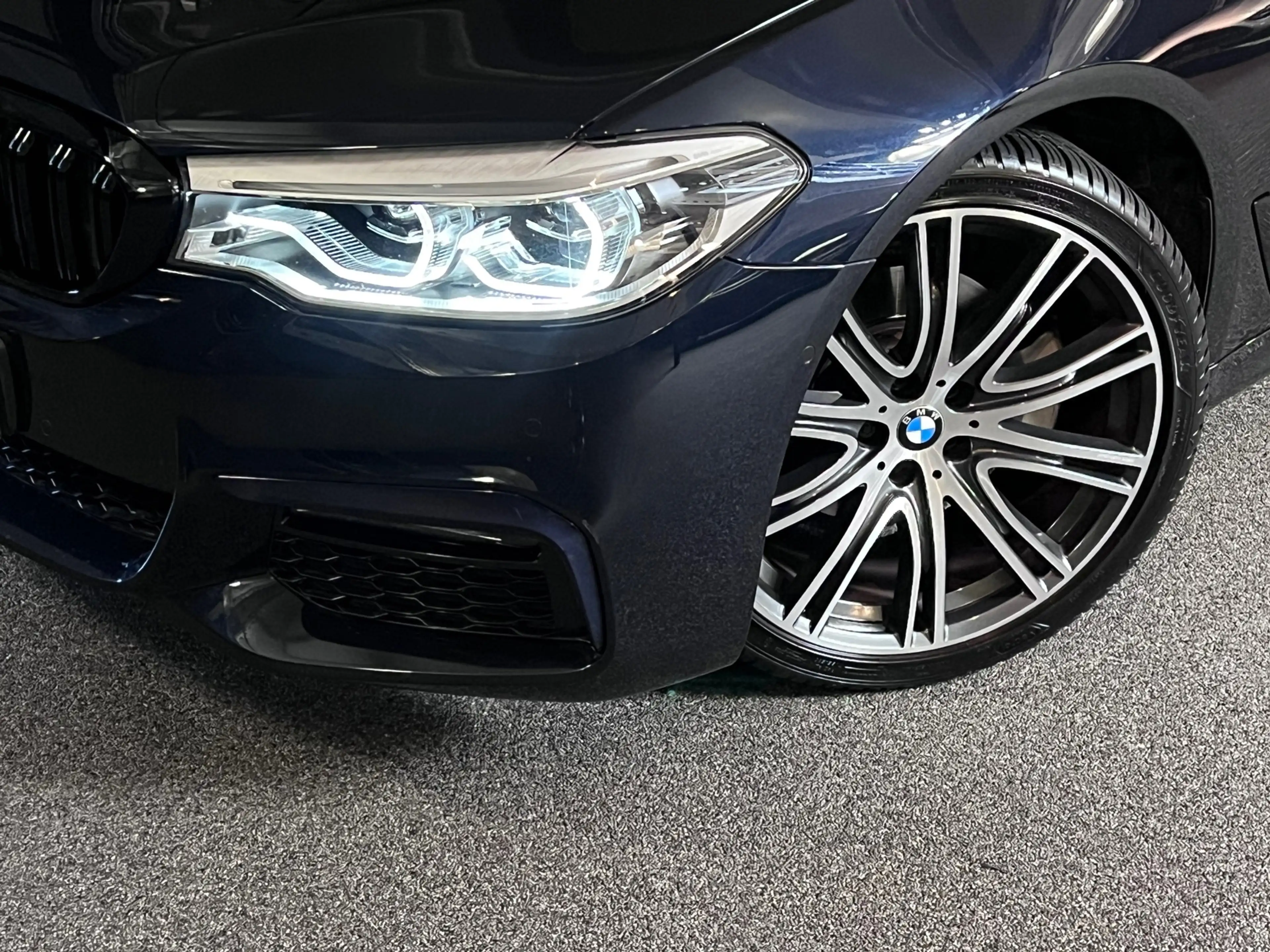 BMW 520 5-serie 520i High Executive Edition/M Pakket/Pano/ — photo 11