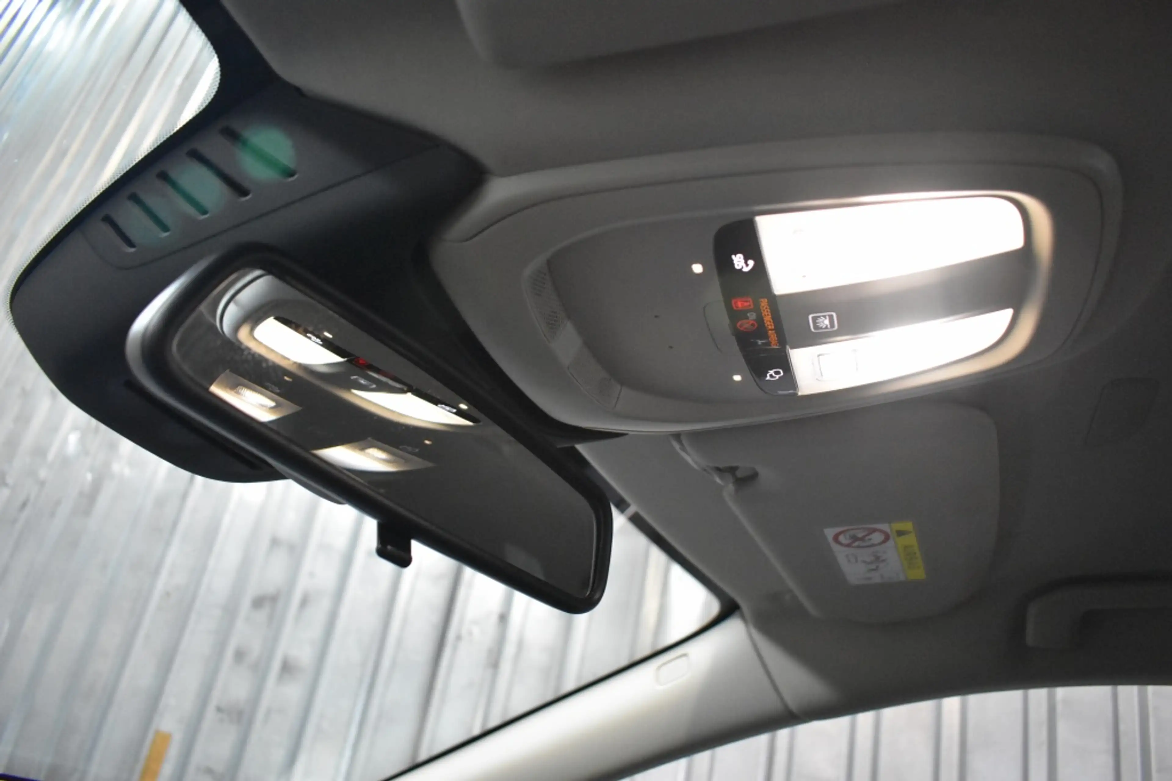 Volvo V60 T6 350PK AWD Essential Bright | 18” | Getint Glas — photo 31