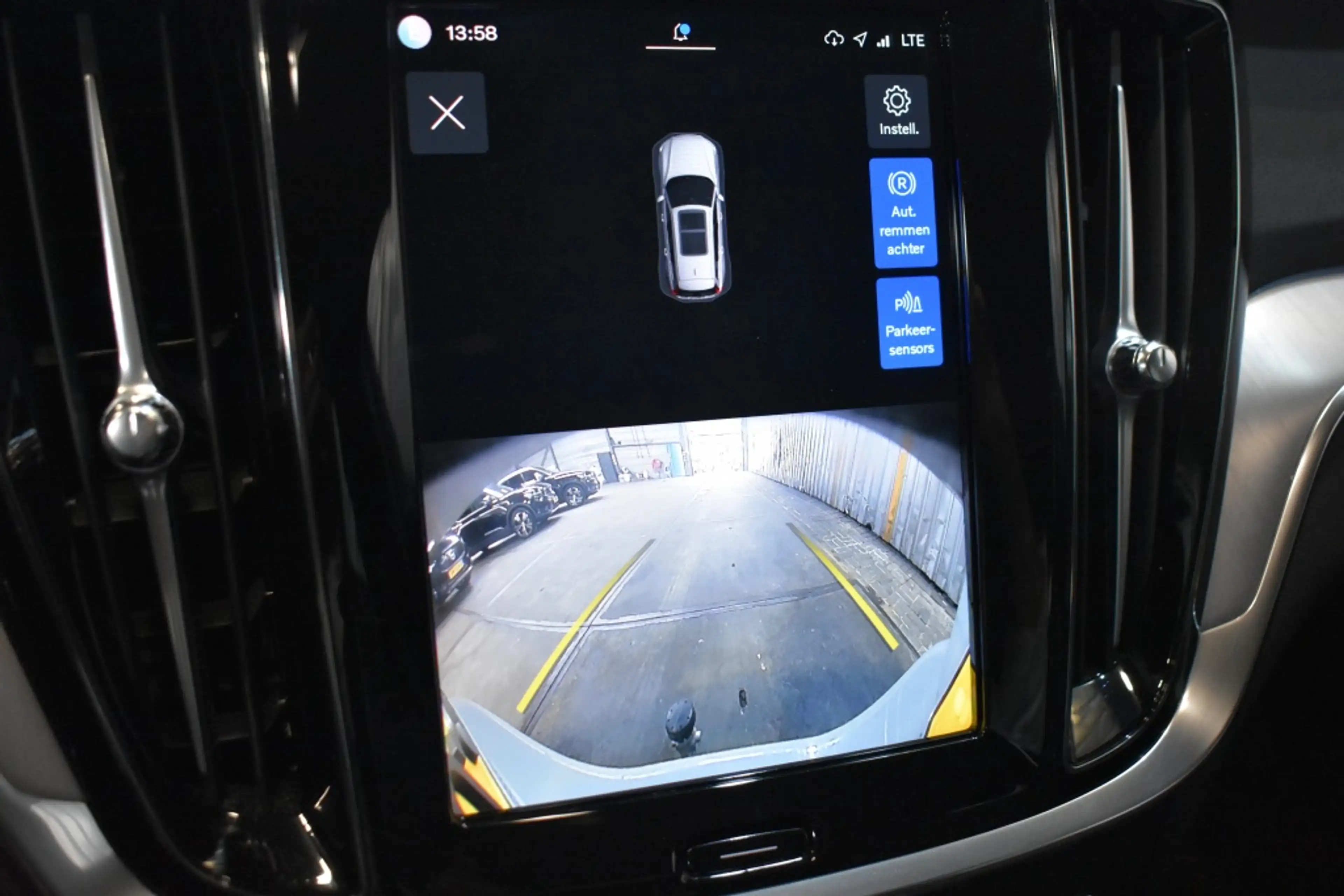 Volvo V60 T6 350PK AWD Essential Bright | 18” | Getint Glas — photo 20