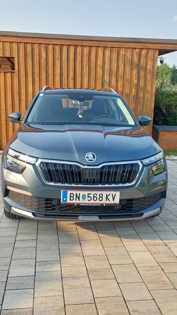 Skoda Kamiq Kamiq 1,0 TSI Style Style Grau - 2