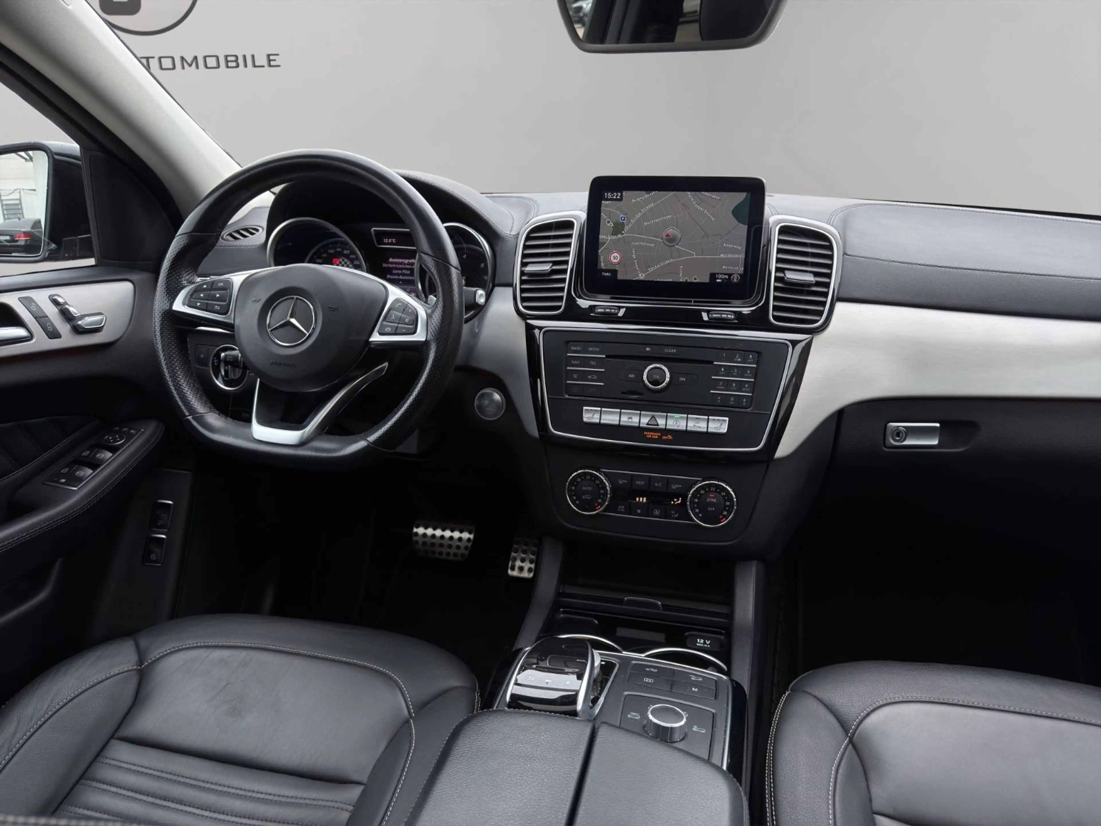 Mercedes-Benz GLE 350 d Coupe AMG-Line 4Matic*Pano*360*AHK*Dist — photo 9