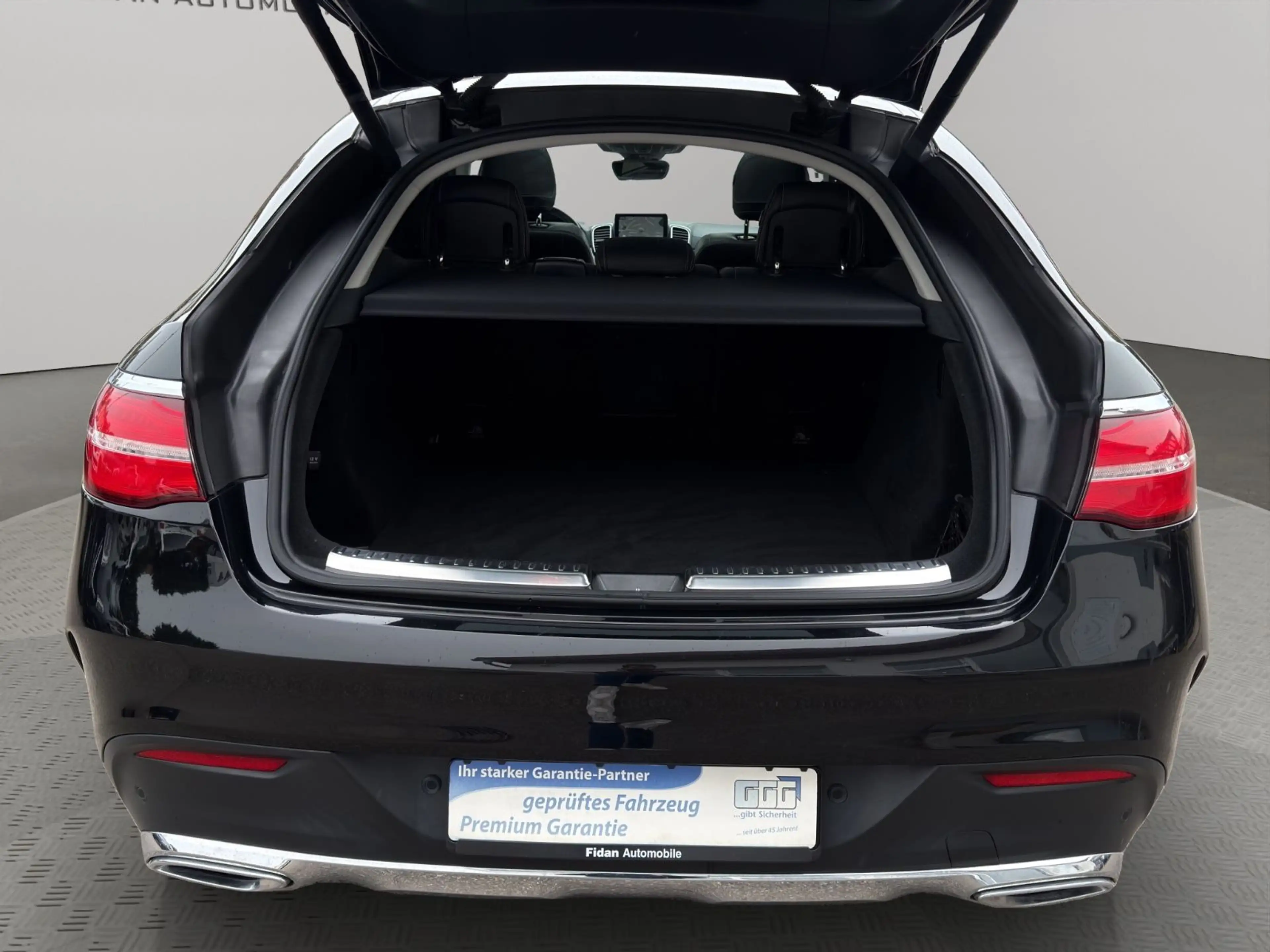 Mercedes-Benz GLE 350 d Coupe AMG-Line 4Matic*Pano*360*AHK*Dist — photo 13