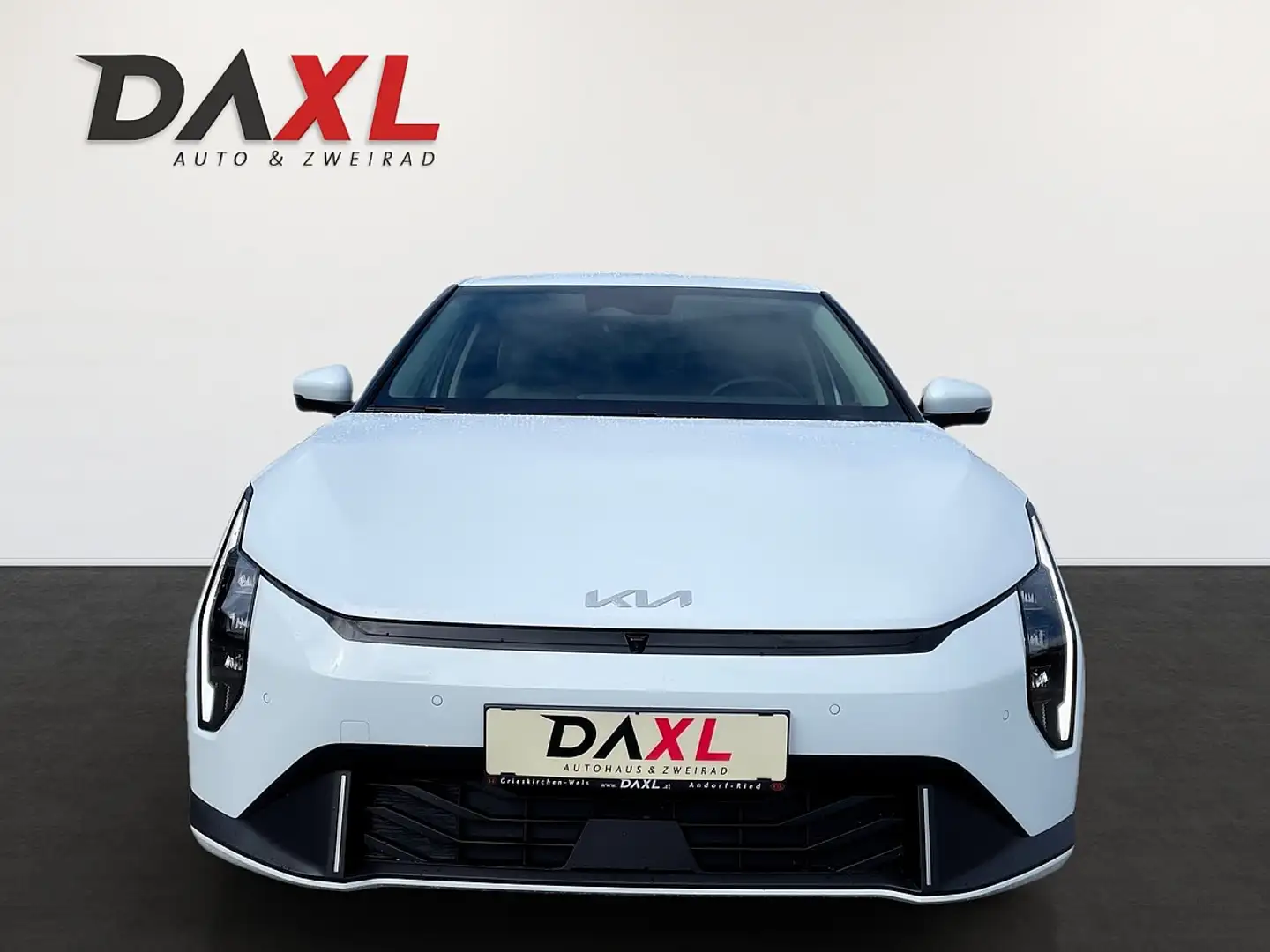 Kia EV4 Hatchback Earth Plus 81,4kWh Aut. *prompt* Weiß - 2