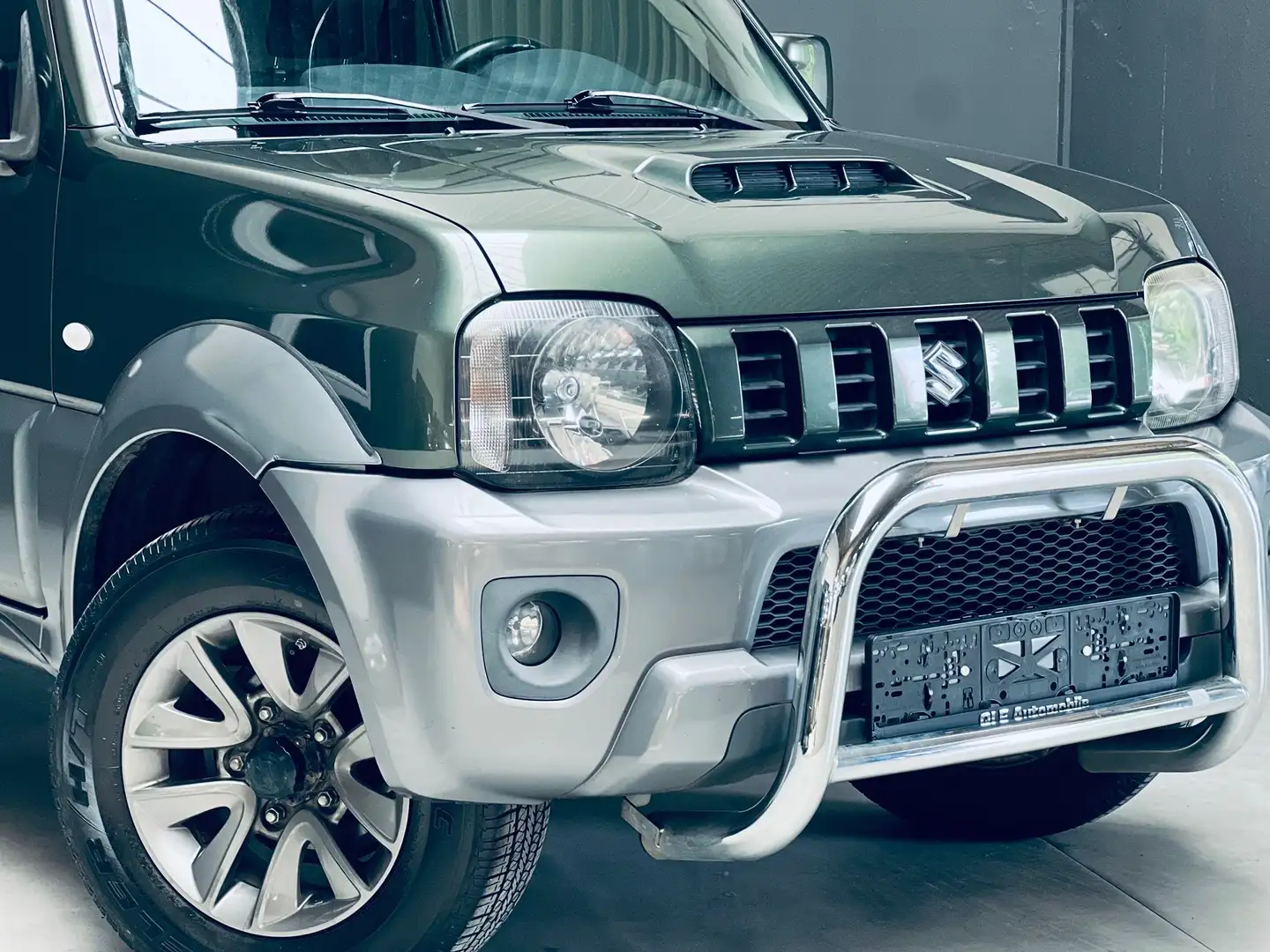 Suzuki Jimny 1.3i Dakota **CLIMATISATION**EURO6** Vert - 2