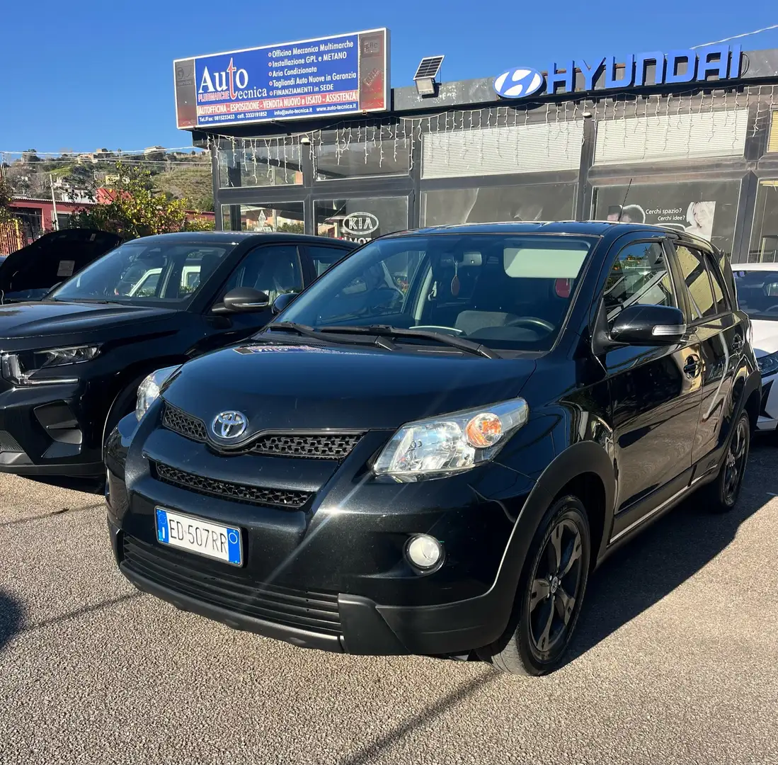 Toyota Urban Cruiser 1.4 d-4d Luxury Awd - 1