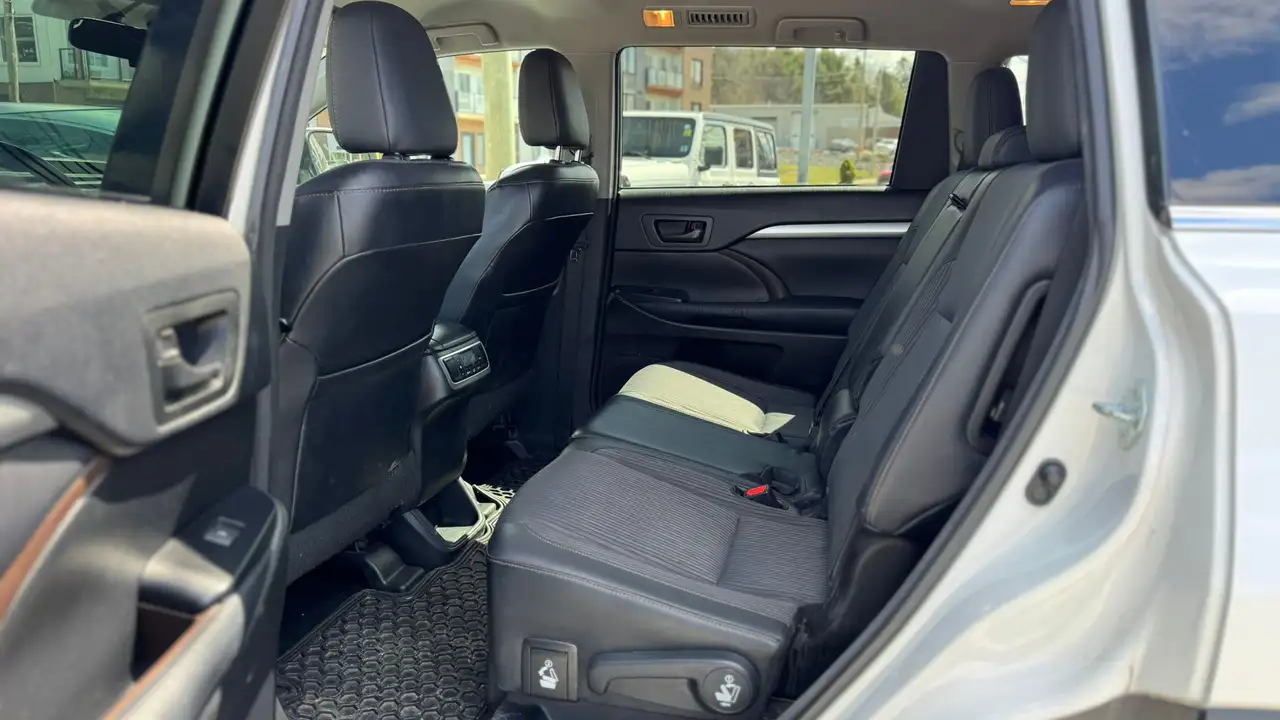 Toyota Highlander photo Toyota Highlander
