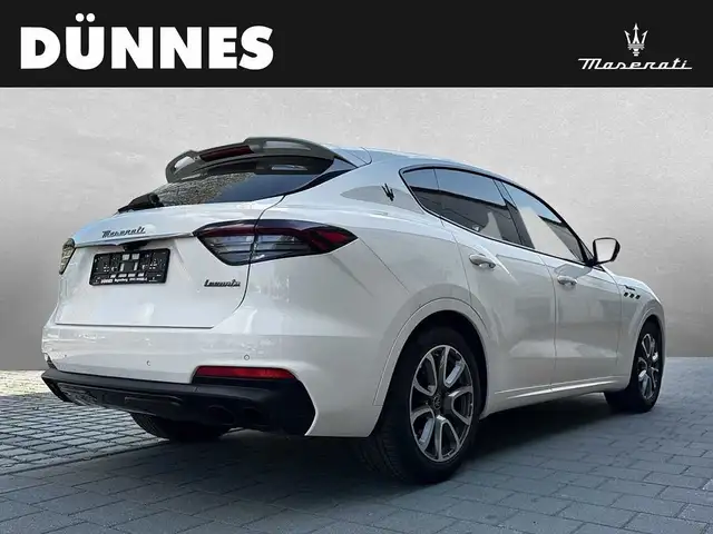 Maserati Levante view 2