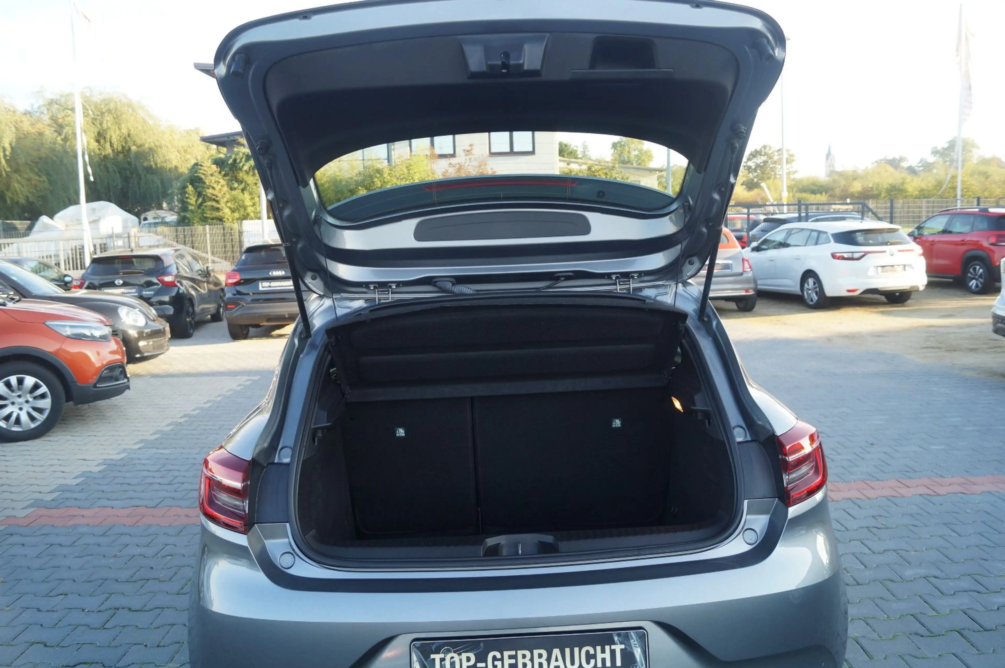 Renault Clio V Equilibre Klima Tempomat PDC St/Stopp — photo 12