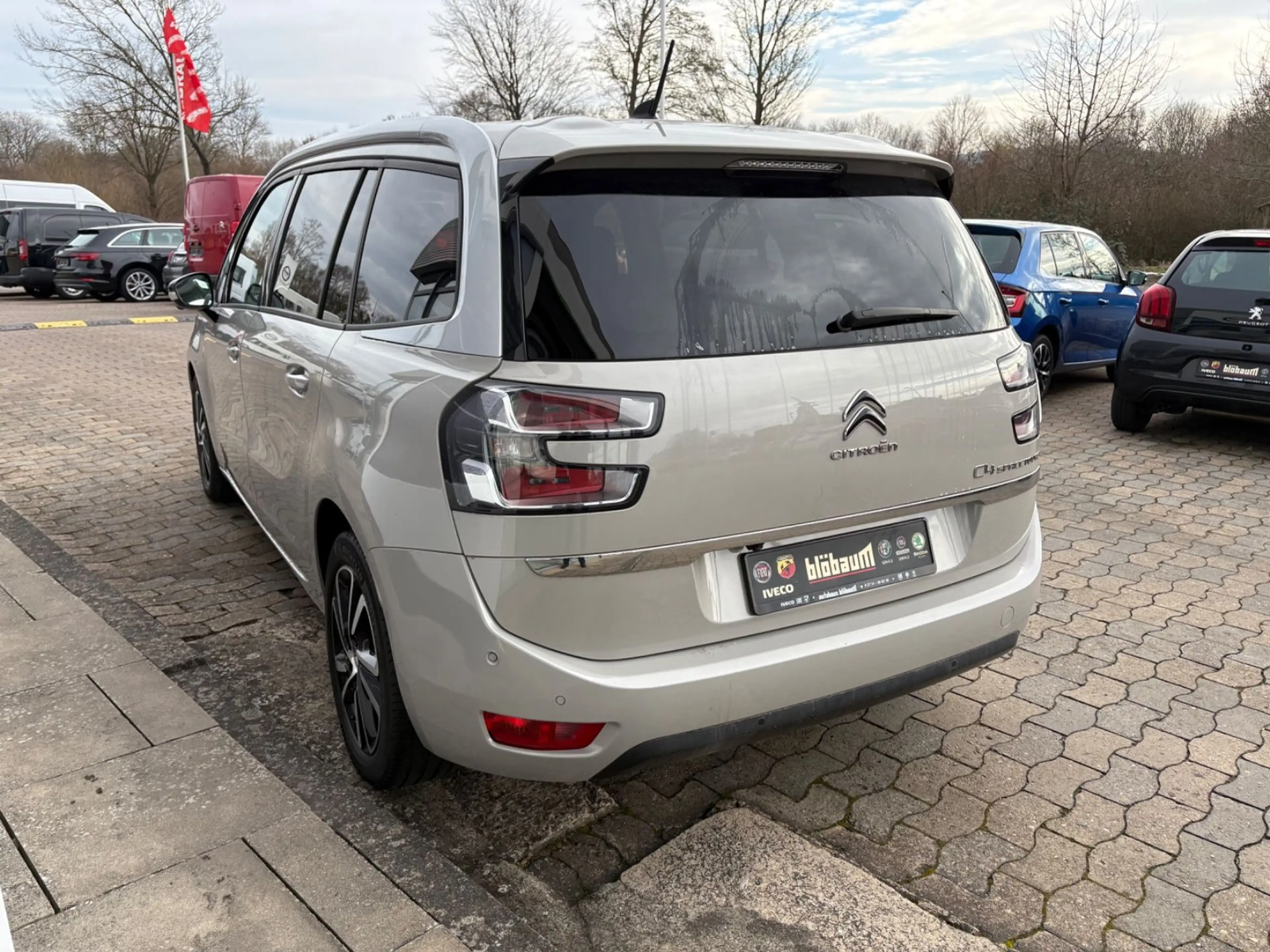 Citroen Grand C4 Picasso /Spacetourer Shine Pack 7 Sitzer — photo 5