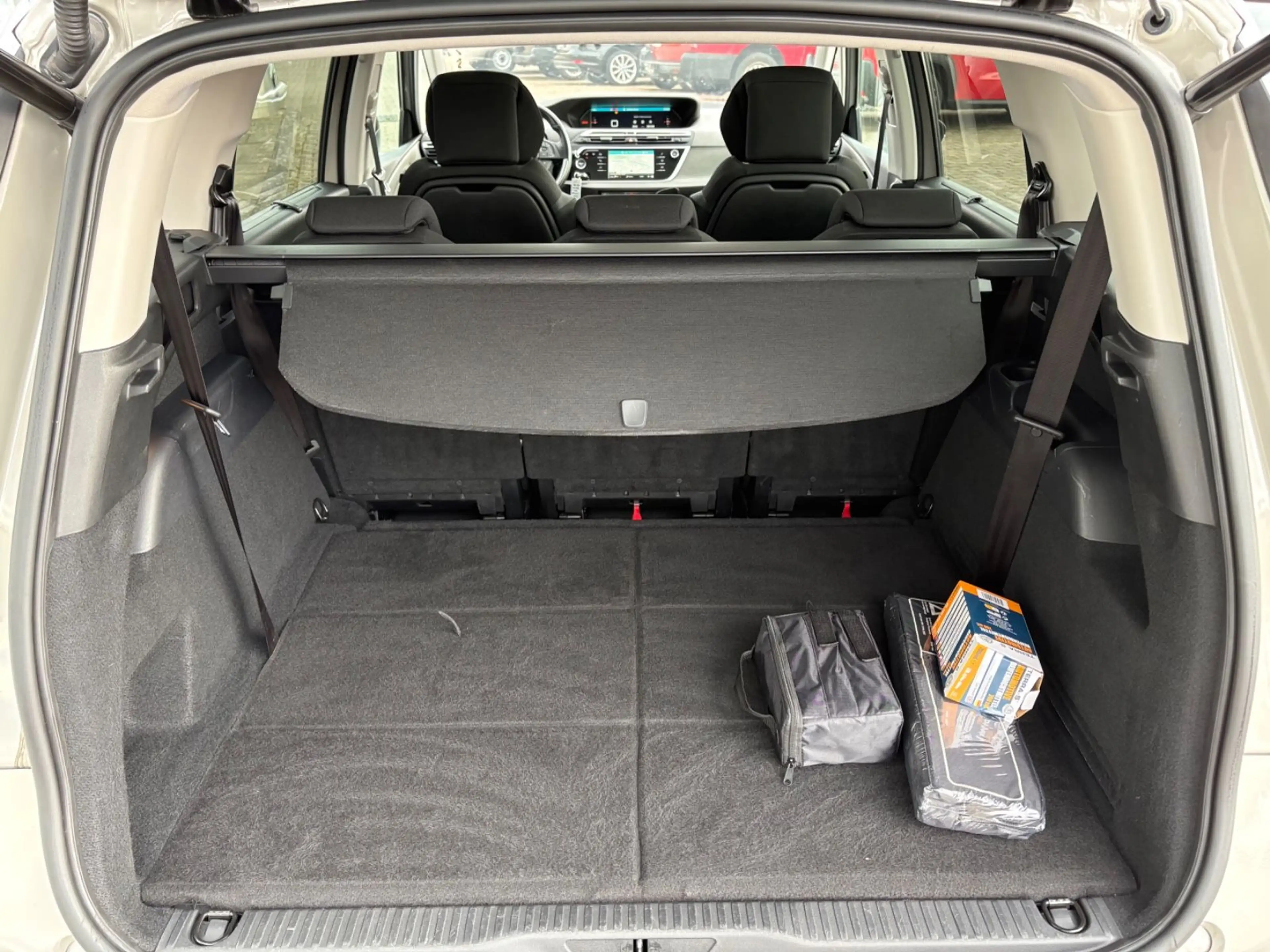 Citroen Grand C4 Picasso /Spacetourer Shine Pack 7 Sitzer — photo 12