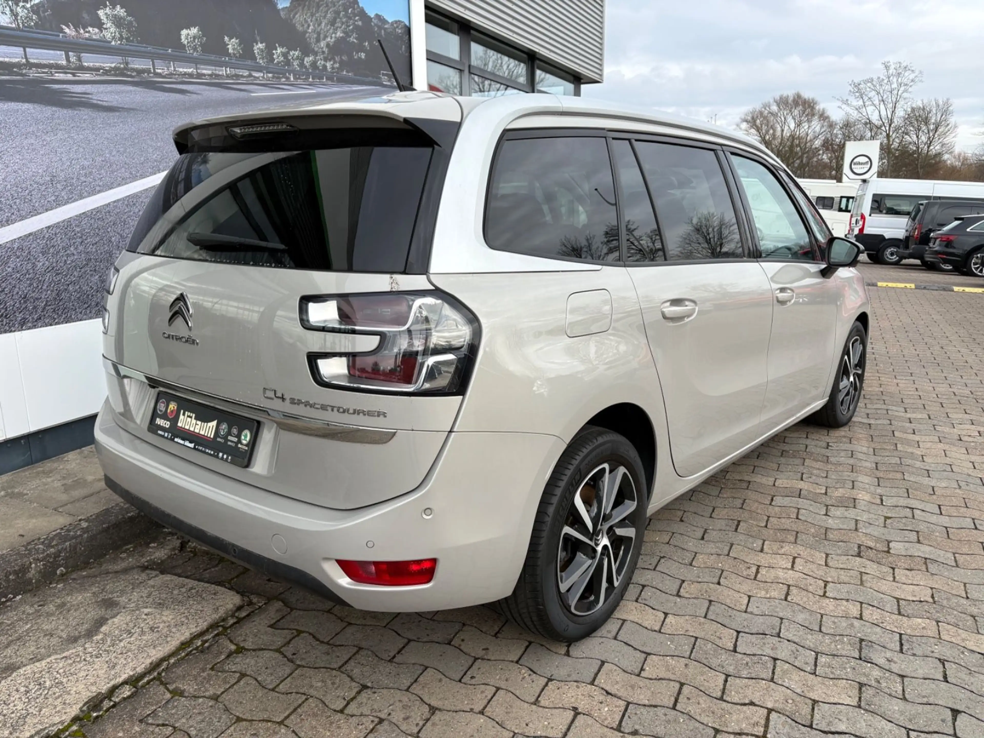 Citroen Grand C4 Picasso /Spacetourer Shine Pack 7 Sitzer — photo 3