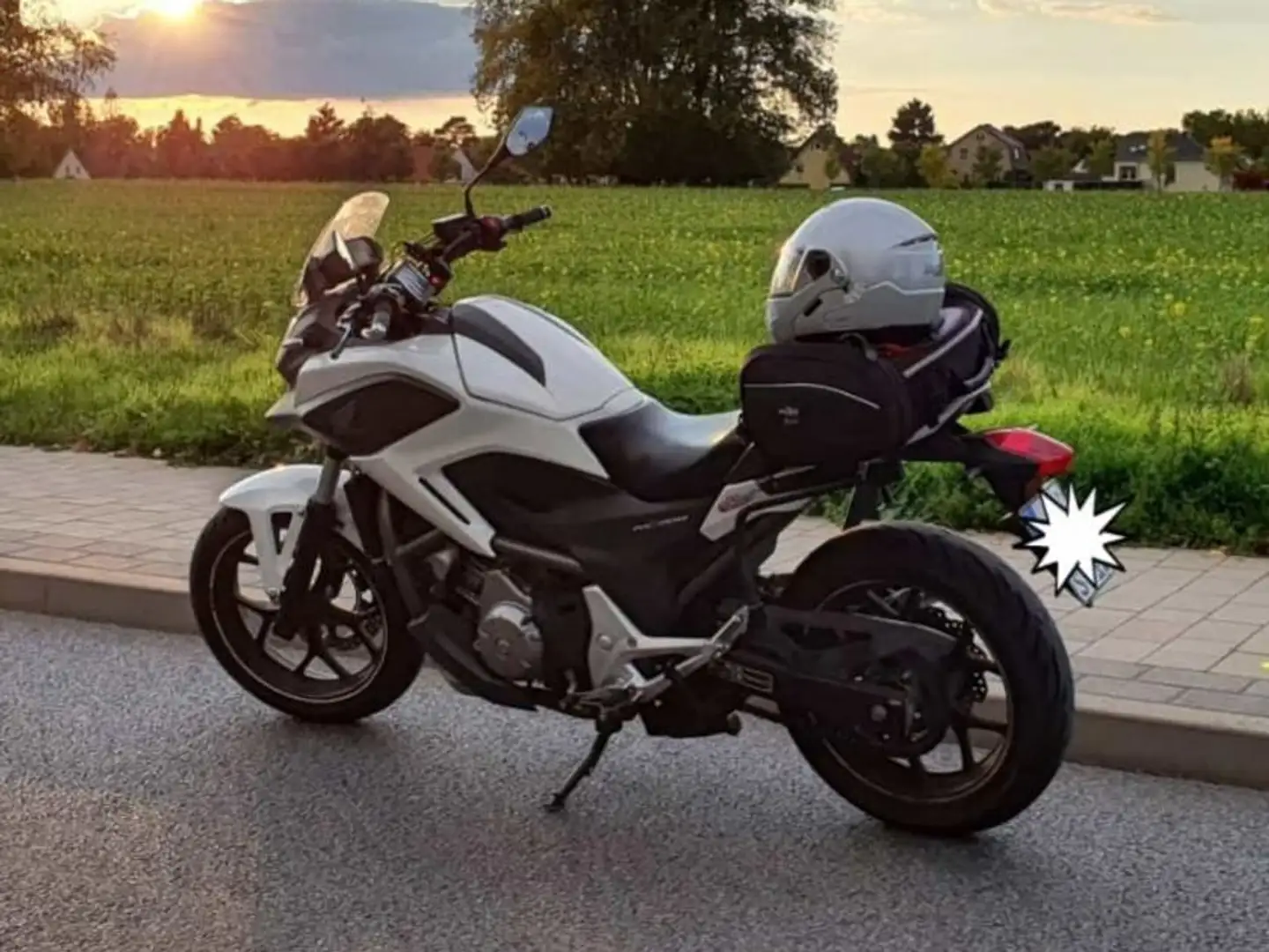 Honda NC 700 XA Wit - 1