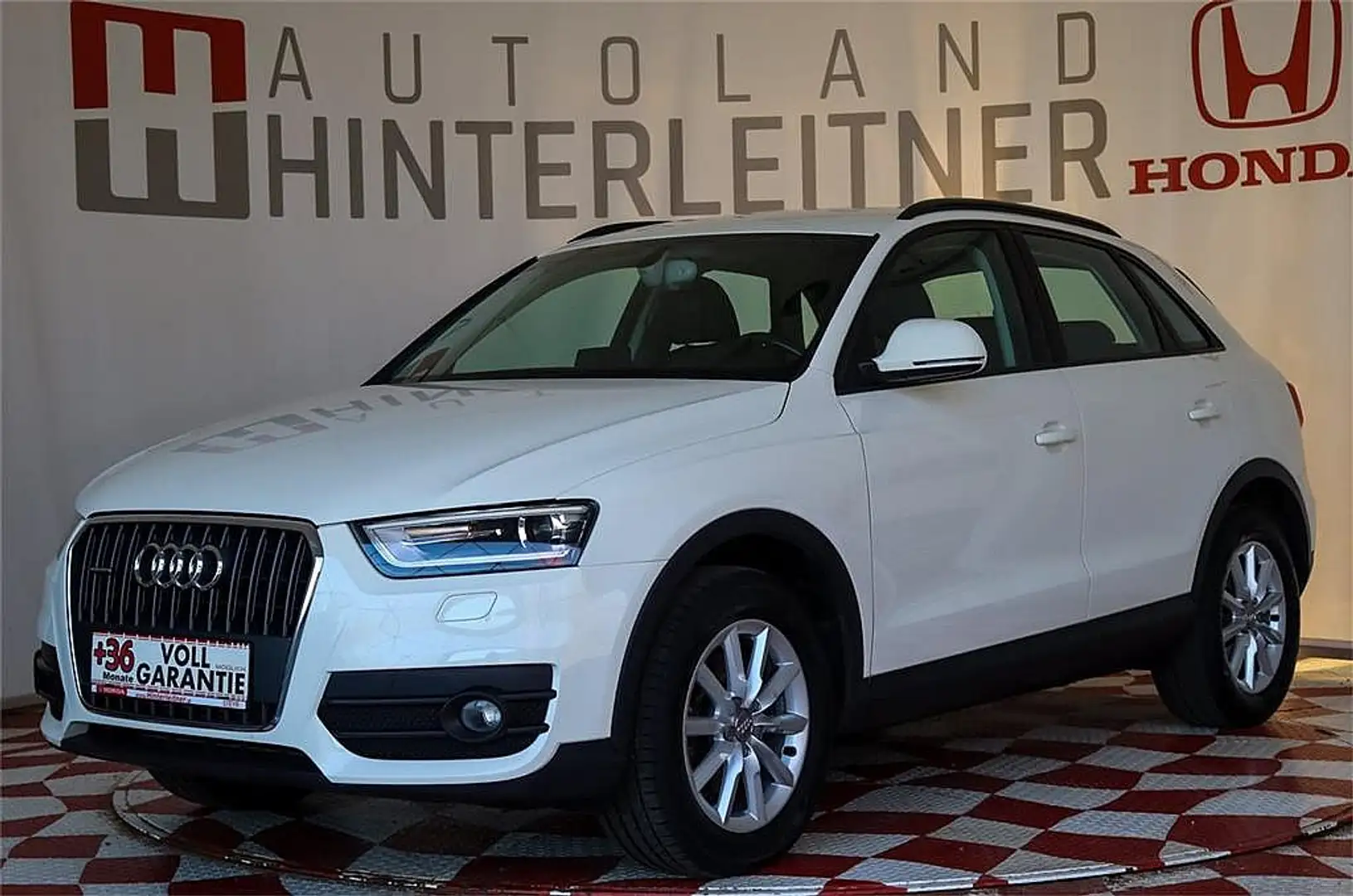 Audi Q3 2,0 TDI quattro Style / XENON / PDC / Bluetooth Weiß - 1