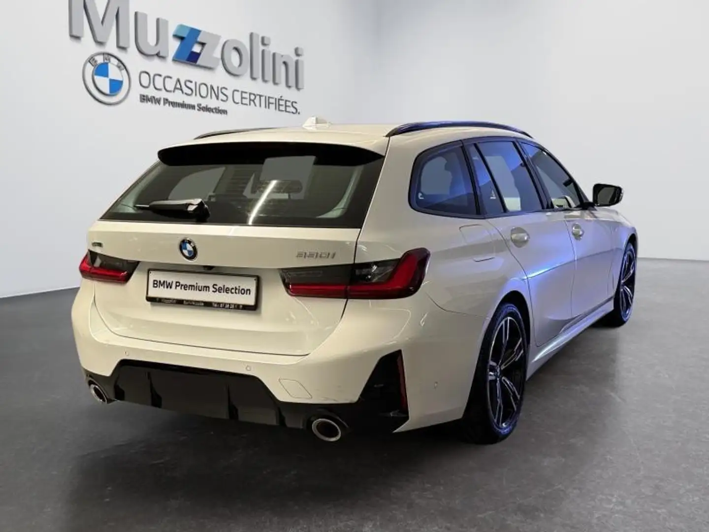 BMW 330 XDRIVE Touring Wit - 2